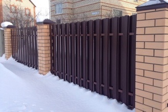 Забор из евроштакетника в шахматном порядке 30 метров фото в Жилёво